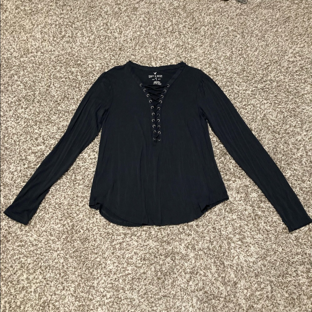 NWOT American Eagle Grey Lace-Up Soft & Sexy Tee
